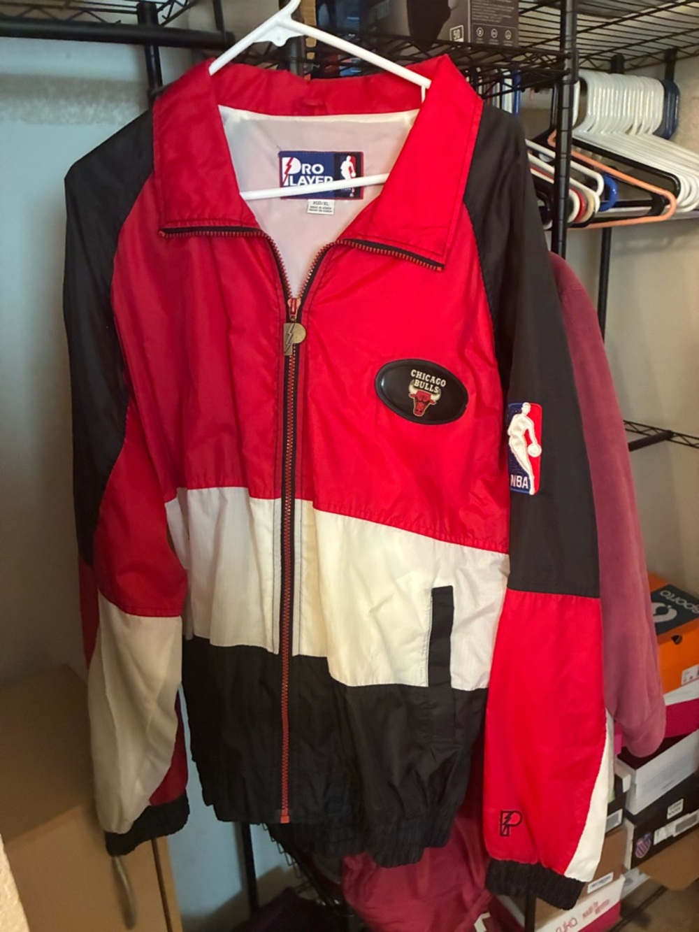 Pro Player Red Black White Chicago Bulls Colorblock Windbreaker